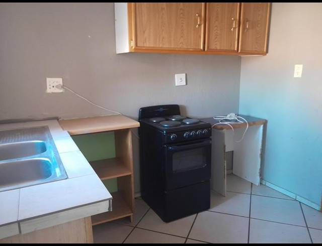 4 BEDROOM HOUSE FOR SALE IN EMDO PARK